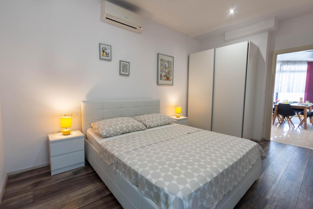 Apartman Dora Подстрана Екстер'єр фото